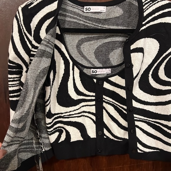 Sweater Set - Picture 2 of 8